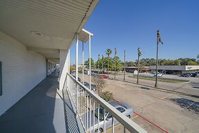 Americas Best Value Inn & Suites Humble