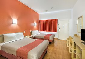 Americas Best Value Inn & Suites Humble
