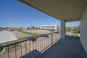 Americas Best Value Inn & Suites Humble