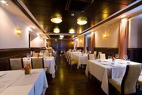 Palacio de La Magdalena Hotel