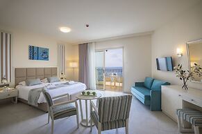 Aquamare Beach Hotel & Spa