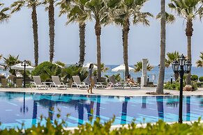 Aquamare Beach Hotel & Spa