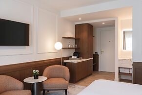 Dukes’ Palace – by Dukes’ Hotel Collection