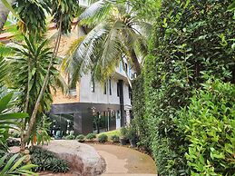 Tropicana Lanta Resort