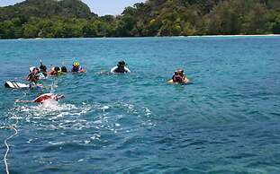 Tropicana Lanta Resort