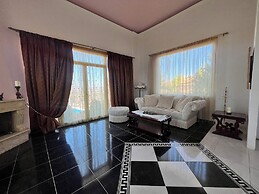 EXPLOR Mansion - Inclusive Experience