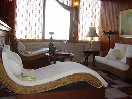 EXPLOR Mansion - Inclusive Experience