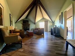 The Retreat on Charleston Peak