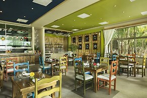 El Dorado Maroma, Catamarán, Cenote & More Inclusive