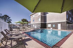 La Quinta Inn & Suites by Wyndham Walker - Denham Springs