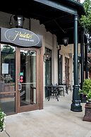 River Inn of Harbor Town