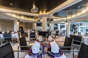 Dara Samui Beach Resort - Adults Only