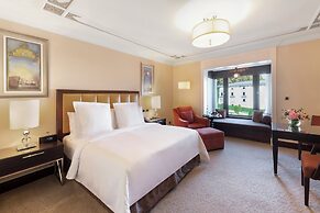 Four Seasons Hotel Istanbul at the Bosphorus