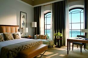 Four Seasons Hotel Istanbul at the Bosphorus