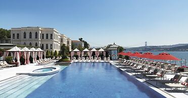 Four Seasons Hotel Istanbul at the Bosphorus
