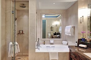 Four Seasons Hotel Istanbul at the Bosphorus