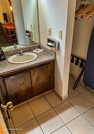 Vantage Point Inn Woodland Hills