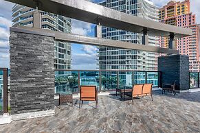 Cambria Hotel Fort Lauderdale Beach