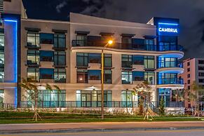 Cambria Hotel Fort Lauderdale Beach