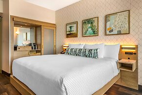 Cambria Hotel Fort Lauderdale Beach