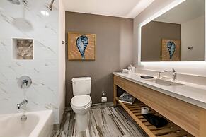 Cambria Hotel Fort Lauderdale Beach