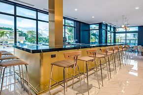 Cambria Hotel Fort Lauderdale Beach