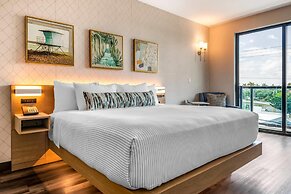 Cambria Hotel Fort Lauderdale Beach