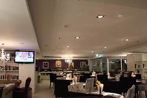 Nova Suites Pattaya by Compass Hospitality