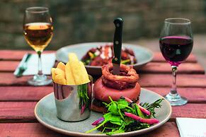 Athlone Springs Hotel