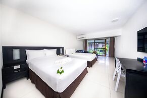 Tanoa Waterfront Hotel