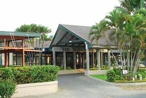Tanoa Waterfront Hotel