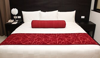 Tanoa Waterfront Hotel