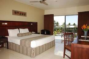 Tanoa Waterfront Hotel