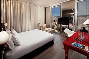 Melia Barcelona Sky
