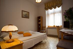 Kazimierz's Secret Apartments