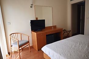 Angela Downtown Hotel