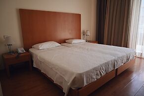 Angela Downtown Hotel