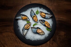 Tuvana Hotel - Special Class