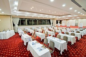 Korumar Deluxe Hotel