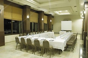 Korumar Deluxe Hotel