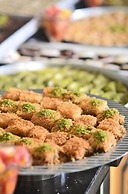 Korumar Deluxe Hotel