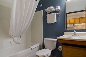 WoodSpring Suites Jacksonville East 295 Cruise Port