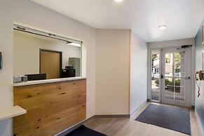 WoodSpring Suites Jacksonville East 295 Cruise Port