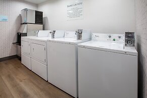 Holiday Inn Express & Suites Lathrop by IHG