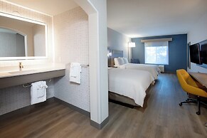 Holiday Inn Express & Suites Lathrop by IHG