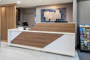 Holiday Inn Express & Suites Lathrop by IHG