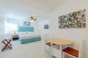 Sea Beach Plaza - Near Jungle Queen Riverboat