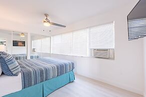 Sea Beach Plaza - Near Jungle Queen Riverboat