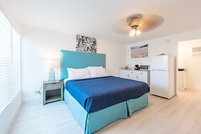 Sea Beach Plaza - Near Jungle Queen Riverboat