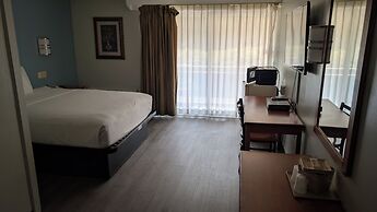 Crystal Inn Neptune